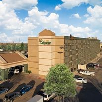 MCM Elegante Hotel & Suites