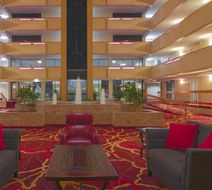 MCM Elegante Hotel & Suites Lobby