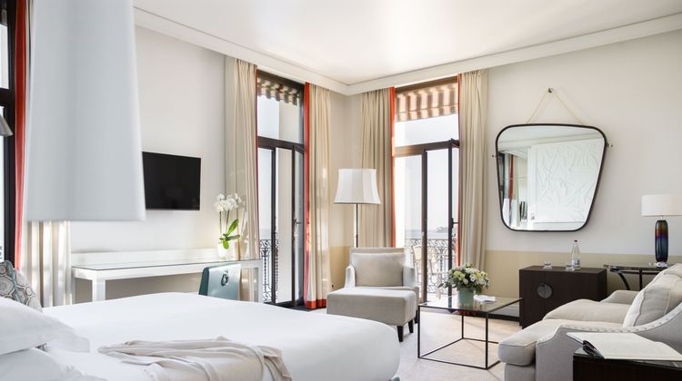 Royal-Riviera Hotel Suite