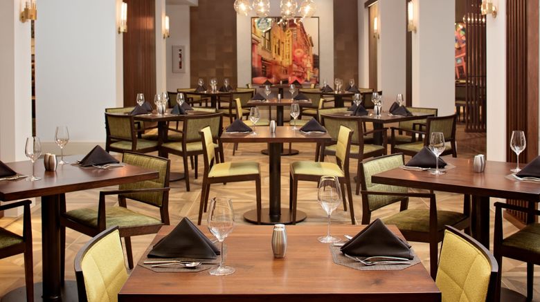 <b>Nashville Airport Marriott Restaurant</b>. Images powered by <a href="https://www.leonardoworldwide.com/" title="Leonardo Worldwide" target="_blank">Leonardo</a>.