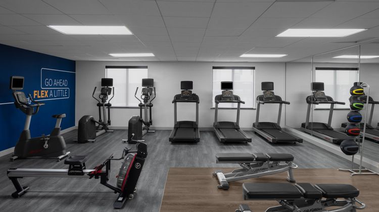 Holiday Inn Express/Suites Midland Loop Health Club