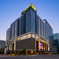 Holiday Inn & Suites Nashville Downtown