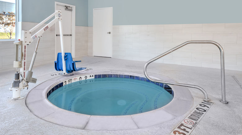 <b>Holiday Inn Express Hotel Dallas West Spa</b>. Images powered by <a href="https://www.leonardoworldwide.com/" title="Leonardo Worldwide" target="_blank">Leonardo</a>.