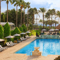 Kimpton Surfcomber Hotel
