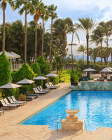 Kimpton Surfcomber Hotel