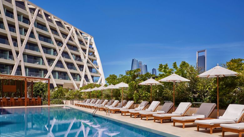 <b>The Abu Dhabi EDITION Pool</b>. Images powered by <a href="https://www.leonardoworldwide.com/" title="Leonardo Worldwide" target="_blank">Leonardo</a>.