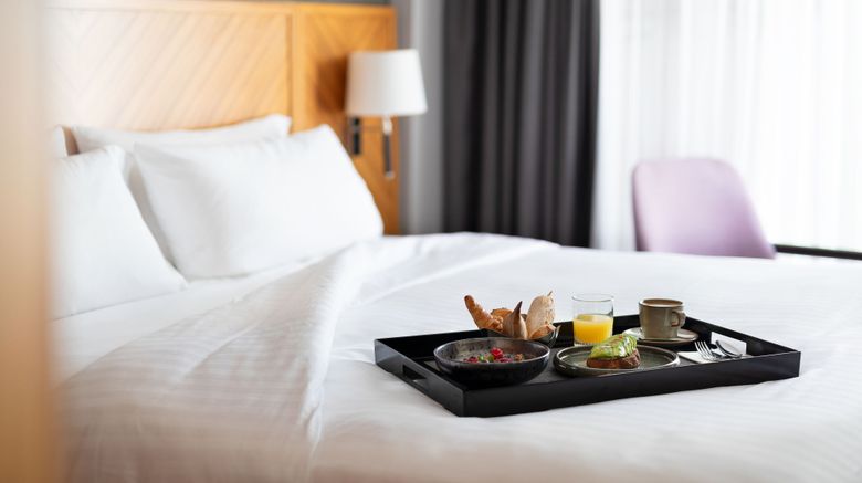 <b>Marriott Rive Gauche Hotel & Conf Ctr Restaurant</b>. Images powered by <a href="https://www.leonardoworldwide.com/" title="Leonardo Worldwide" target="_blank">Leonardo</a>.