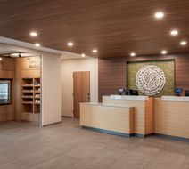 Fairfield Inn & Suites at MH Landing Lobby