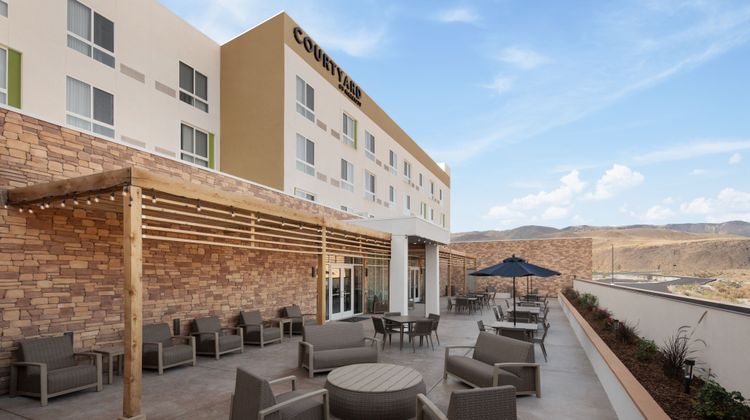 Courtyard Reno Sparks Exterior