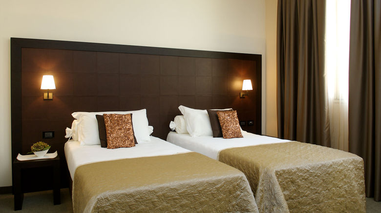 <b>Sweet Hotel Room</b>. Images powered by <a href="https://www.leonardoworldwide.com/" title="Leonardo Worldwide" target="_blank">Leonardo</a>.