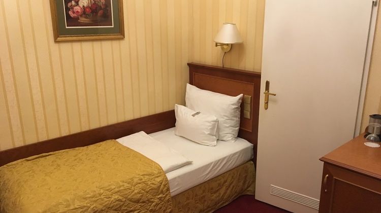 Opera Suites Room