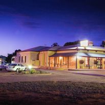 Standpipe Golf Motor Inn