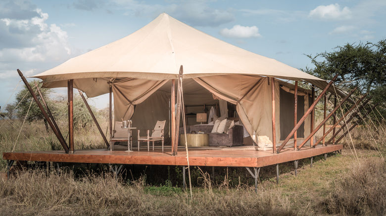 <b>Singita Mara River Tented Camp Room</b>. Images powered by <a href="https://www.leonardoworldwide.com/" title="Leonardo Worldwide" target="_blank">Leonardo</a>.