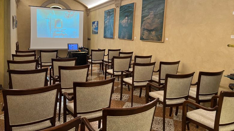 <b>Art Hotel Commercianti Meeting</b>. Images powered by <a href="https://www.leonardoworldwide.com/" title="Leonardo Worldwide" target="_blank">Leonardo</a>.