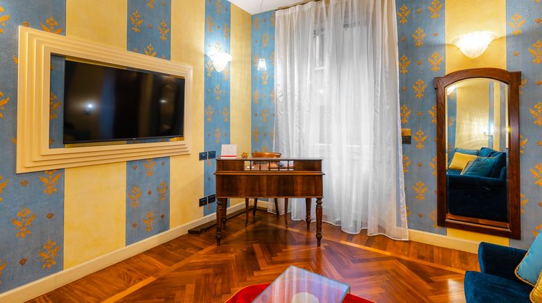 <b>Art Hotel Commercianti Suite</b>. Images powered by <a href="https://www.leonardoworldwide.com/" title="Leonardo Worldwide" target="_blank">Leonardo</a>.