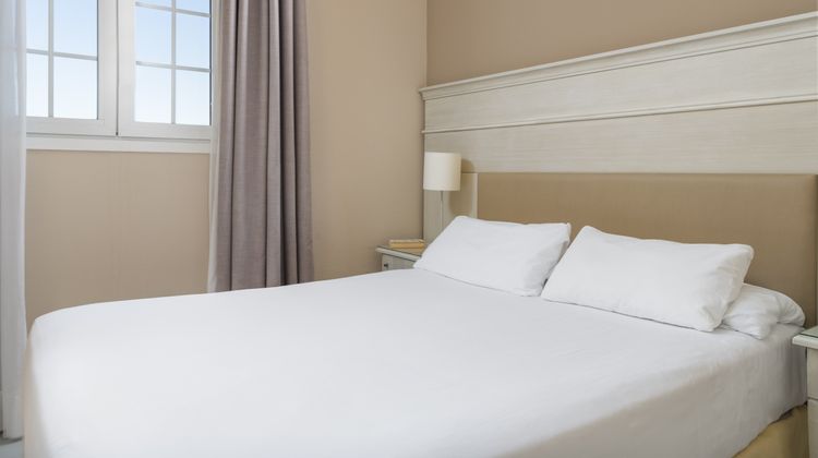 Iberostar Waves Malaga Playa Room