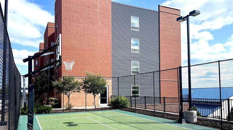 <b>Staybridge Suites Marquette Recreation</b>. Images powered by <a href="https://www.leonardoworldwide.com/" title="Leonardo Worldwide" target="_blank">Leonardo</a>.