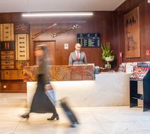 VIP Executive Picoas Hotel Lobby