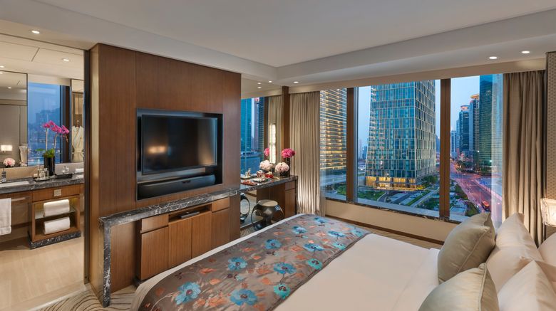 <b>Mandarin Oriental Pudong, Shanghai Suite</b>. Images powered by <a href="https://www.leonardoworldwide.com/" title="Leonardo Worldwide" target="_blank">Leonardo</a>.