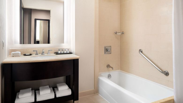 <b>Sheraton Garden Grove - Anaheim South Room</b>. Images powered by <a href="https://www.leonardoworldwide.com/" title="Leonardo Worldwide" target="_blank">Leonardo</a>.