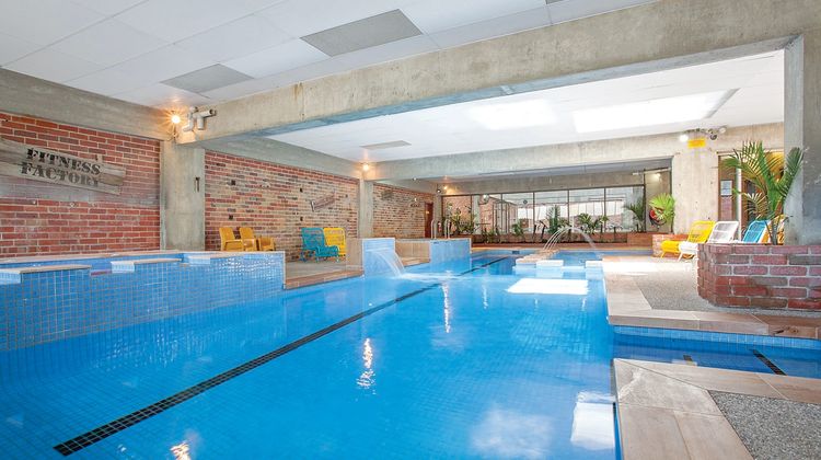 Sovereign Park Motor Inn Pool