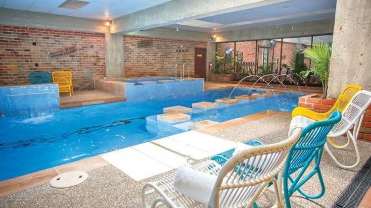 Sovereign Park Motor Inn Pool