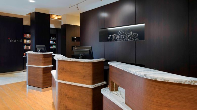 <b>Courtyard Marriott Indianapolis Downtown Lobby</b>. Images powered by <a href="https://www.leonardoworldwide.com/" title="Leonardo Worldwide" target="_blank">Leonardo</a>.