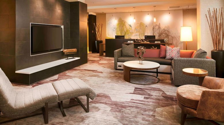 <b>Courtyard Marriott Indianapolis Downtown Lobby</b>. Images powered by <a href="https://www.leonardoworldwide.com/" title="Leonardo Worldwide" target="_blank">Leonardo</a>.