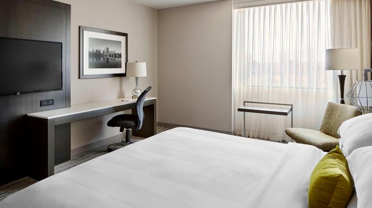 Marriott Hartford/Windsor Airport Suite