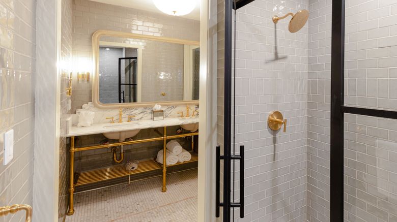 <b>Hotel Cleo, a Tribute Portfolio Hotel Room</b>. Images powered by <a href="https://www.leonardoworldwide.com/" title="Leonardo Worldwide" target="_blank">Leonardo</a>.
