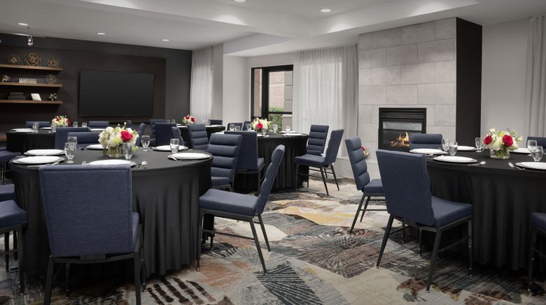 <b>Courtyard by Marriott Addison Quorum Meeting</b>. Images powered by <a href="https://www.leonardoworldwide.com/" title="Leonardo Worldwide" target="_blank">Leonardo</a>.