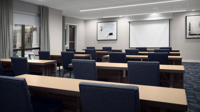 <b>Courtyard by Marriott Addison Quorum Meeting</b>. Images powered by <a href="https://www.leonardoworldwide.com/" title="Leonardo Worldwide" target="_blank">Leonardo</a>.