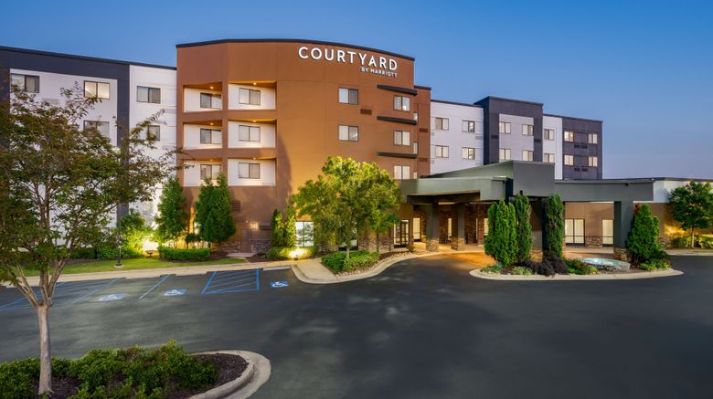 <b>Courtyard Columbus/PhenixCity Riverfront Exterior</b>. Images powered by <a href="https://www.leonardoworldwide.com/" title="Leonardo Worldwide" target="_blank">Leonardo</a>.