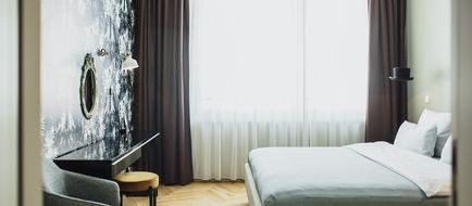 The Circus Apartments Room