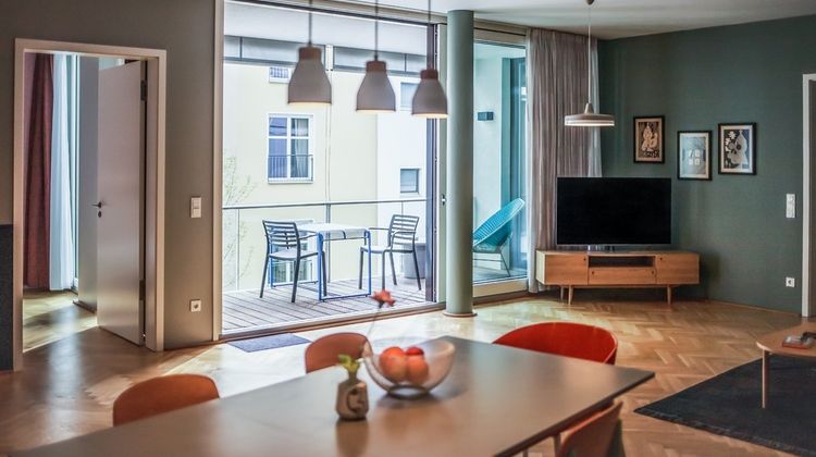 The Circus Apartments Room