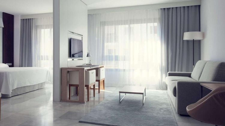 Suittes Hotel Algeciras Room