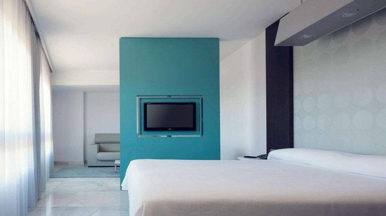 <b>Suittes Hotel Algeciras Room</b>. Images powered by <a href="https://www.leonardoworldwide.com/" title="Leonardo Worldwide" target="_blank">Leonardo</a>.
