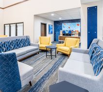 Holiday Inn Express Exterior