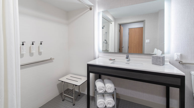 <b>Holiday Inn Express South Burlington Room</b>. Images powered by <a href="https://www.leonardoworldwide.com/" title="Leonardo Worldwide" target="_blank">Leonardo</a>.