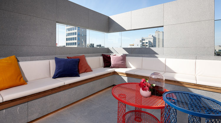Lotte Hotel L7 Hongdae Suite