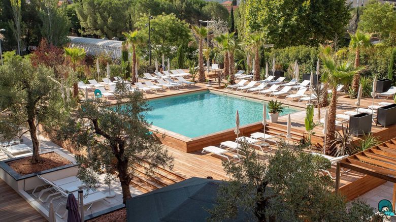 <b>Renaissance Aix-en-Provence Hotel Pool</b>. Images powered by <a href="https://www.leonardoworldwide.com/" title="Leonardo Worldwide" target="_blank">Leonardo</a>.