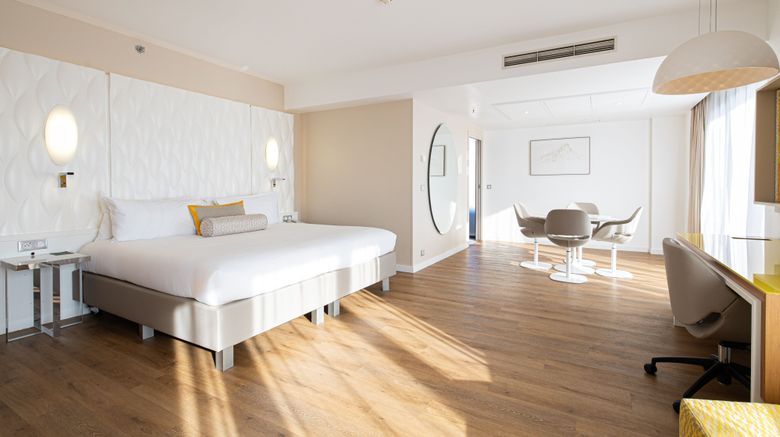 <b>Renaissance Aix-en-Provence Hotel Suite</b>. Images powered by <a href="https://www.leonardoworldwide.com/" title="Leonardo Worldwide" target="_blank">Leonardo</a>.