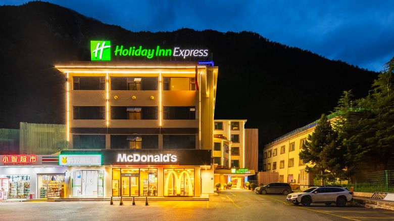 <b>Holiday Inn Express Jiuzhaigou Exterior</b>. Images powered by <a href="https://www.leonardoworldwide.com/" title="Leonardo Worldwide" target="_blank">Leonardo</a>.
