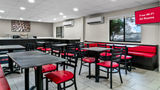 HomeTowne Studios Flint Restaurant