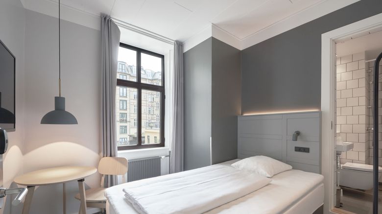 <b>Four Points Flex Copenhagen City Room</b>. Images powered by <a href="https://www.leonardoworldwide.com/" title="Leonardo Worldwide" target="_blank">Leonardo</a>.