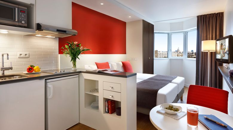 <b>Citadines Maine Montparnasse Room</b>. Images powered by <a href="https://www.leonardoworldwide.com/" title="Leonardo Worldwide" target="_blank">Leonardo</a>.