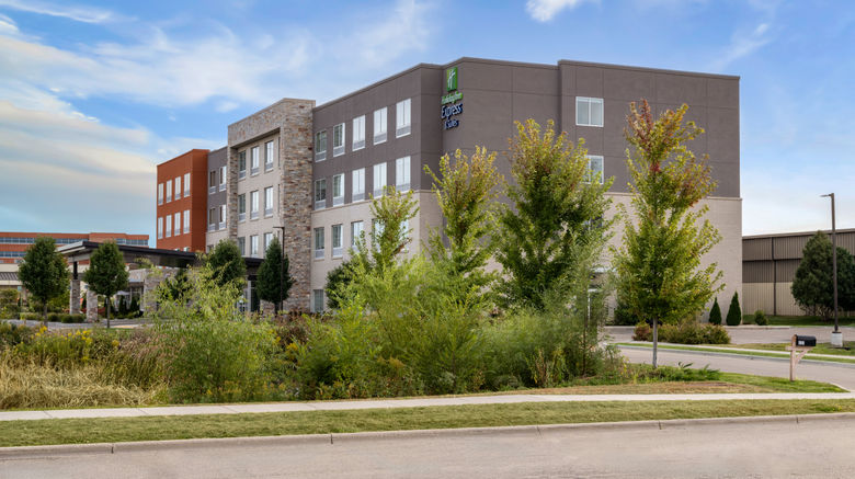 Holiday Inn Express  and  Stes Madison West Exterior. Images powered by <a href="https://www.leonardoworldwide.com" target="_blank" rel="noopener">Leonardo</a>.