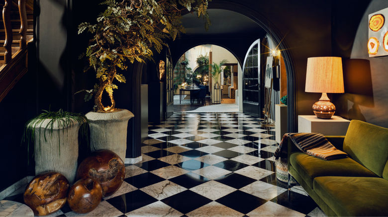 <b>Domaine La Butte aux Bois Lobby</b>. Images powered by <a href="https://www.leonardoworldwide.com/" title="Leonardo Worldwide" target="_blank">Leonardo</a>.