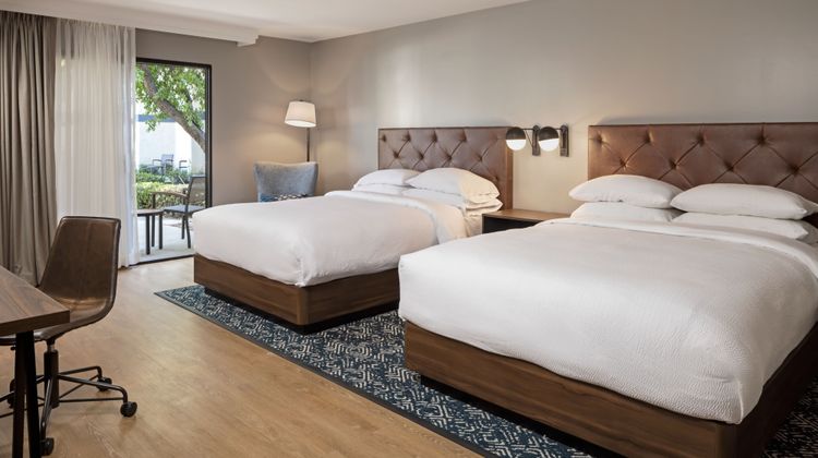 Four Points by Sheraton Bakersfield Room