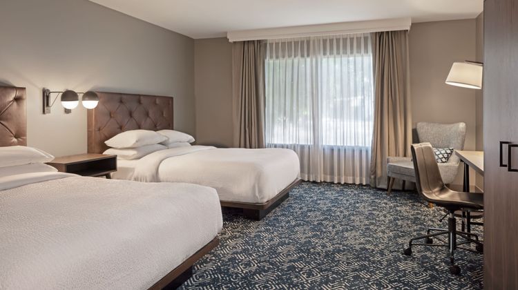 Four Points by Sheraton Bakersfield Room